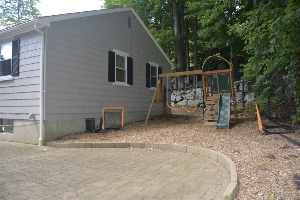 29 Fairlane Way