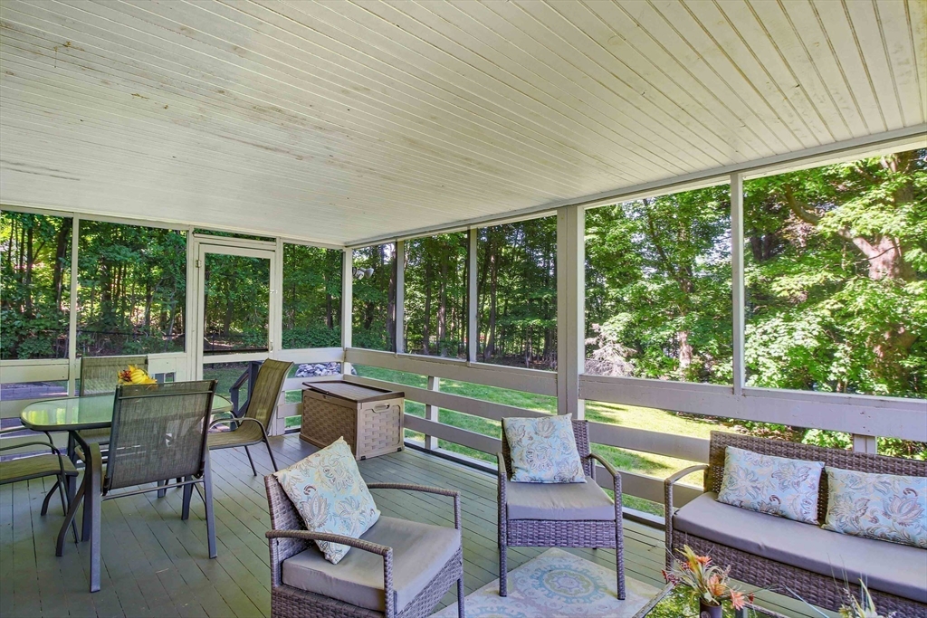 29 Fairlane Way