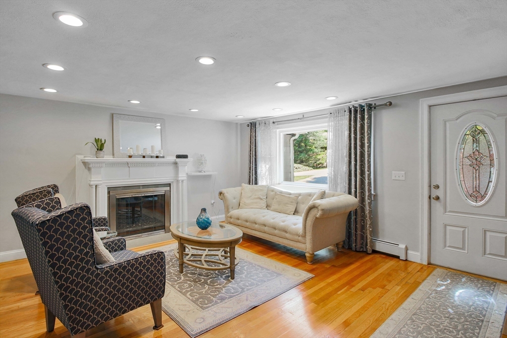 29 Fairlane Way