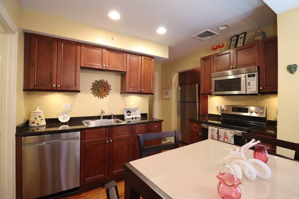 80-82 Broad St # 4