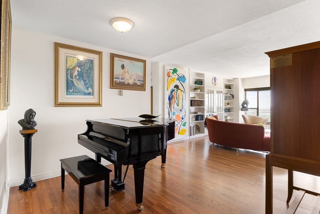 111 Perkins St # 297