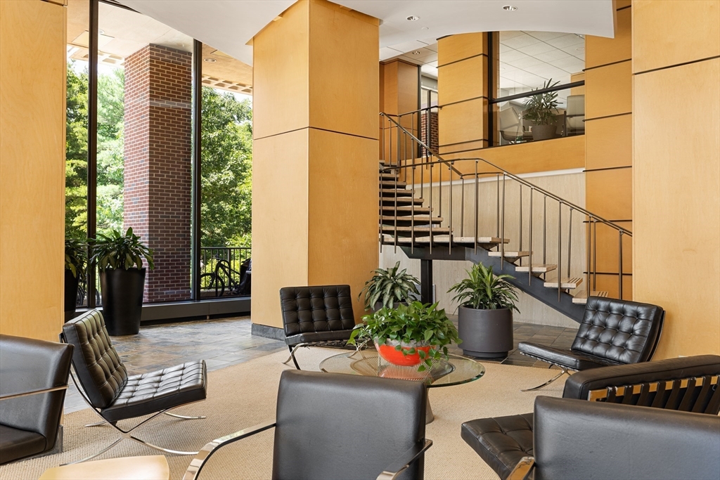 111 Perkins St # 297
