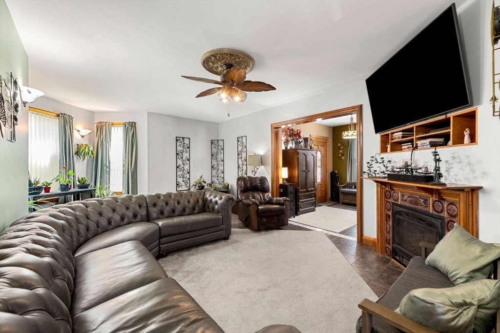 154 Winthrop Ave