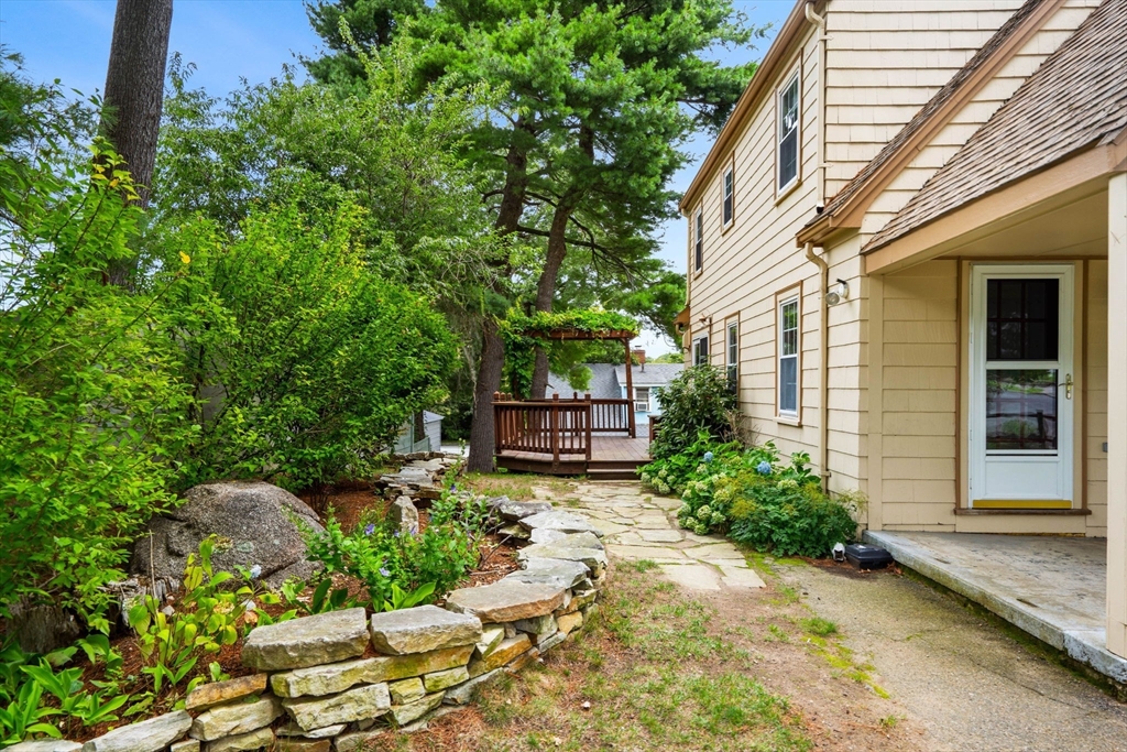7 Bradford Rd