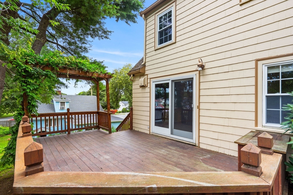 7 Bradford Rd