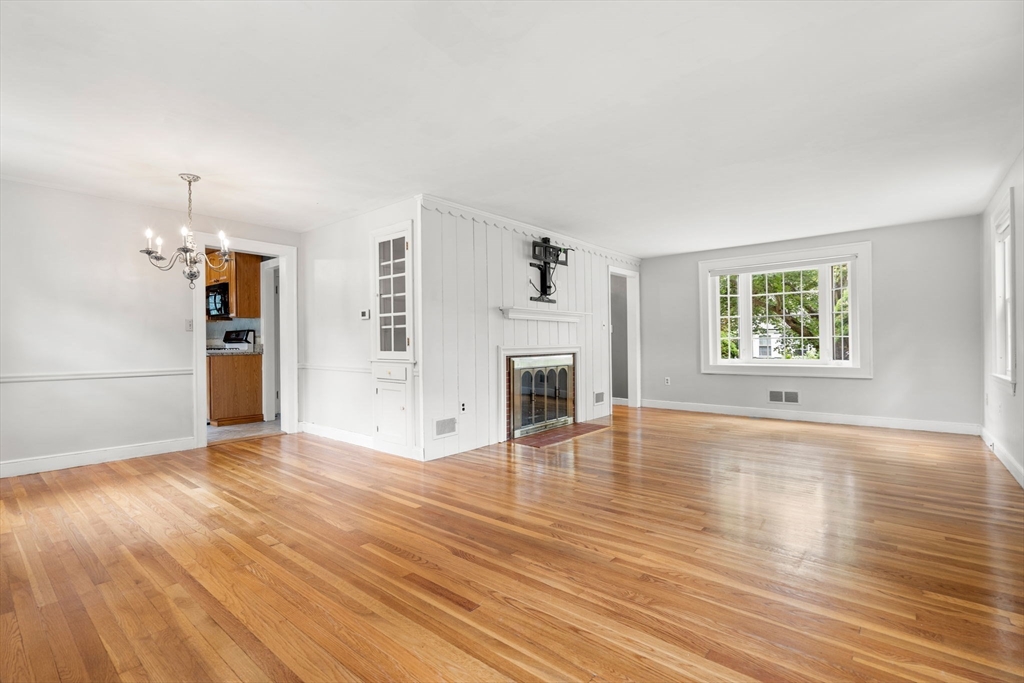 7 Bradford Rd