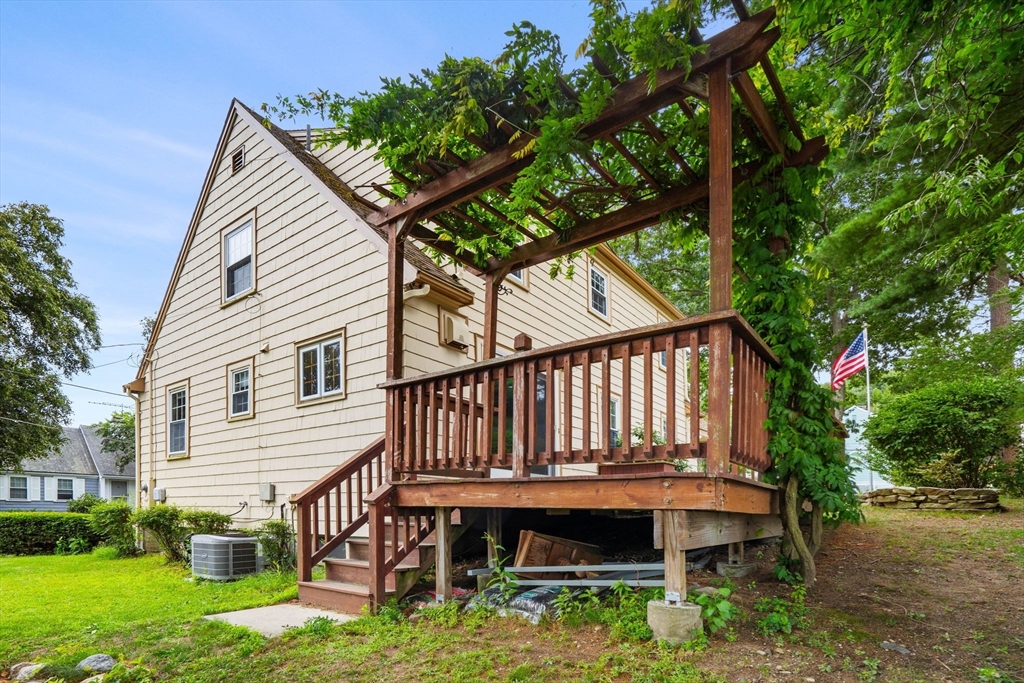 7 Bradford Rd
