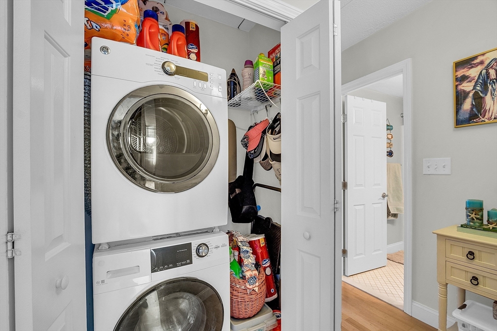 131 Franklin St # 306