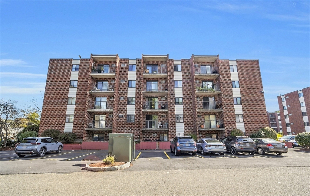 131 Franklin St # 306
