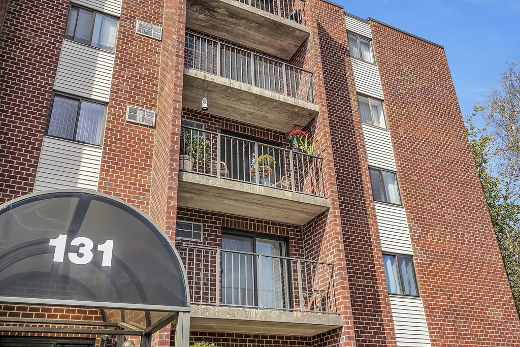 131 Franklin St # 306