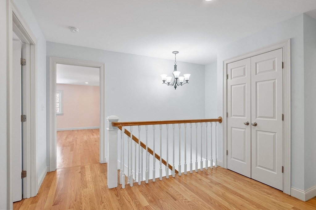 3 Middle St