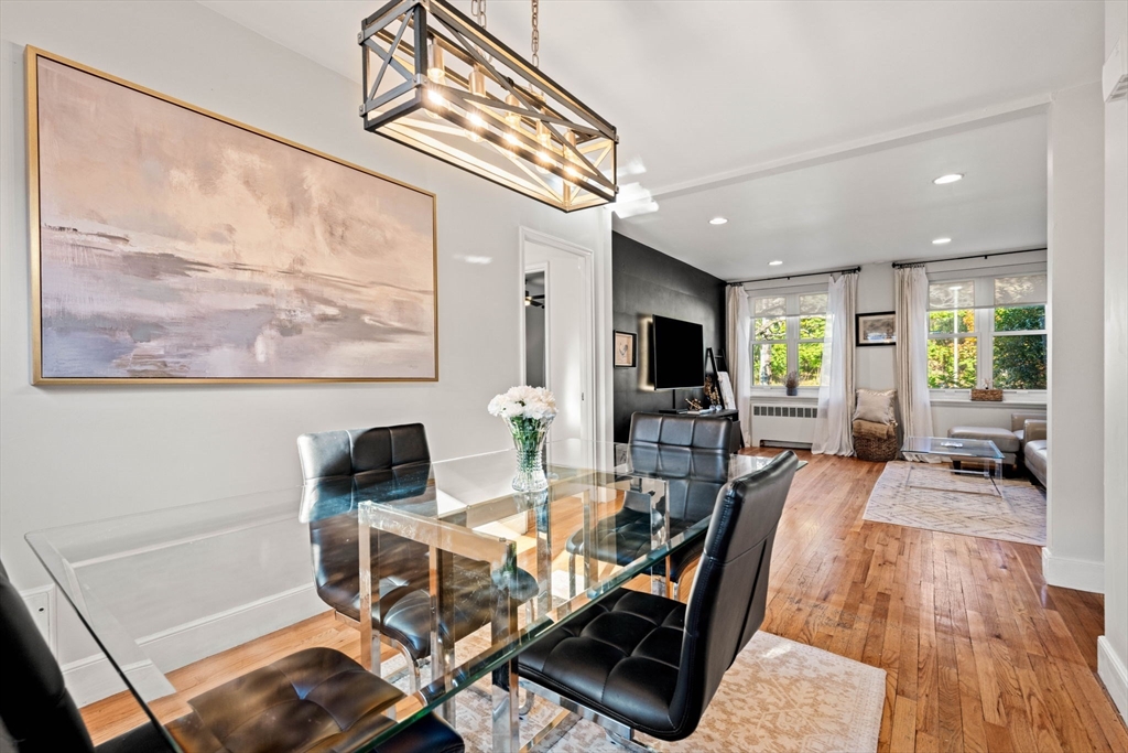 130 Boylston St # 2