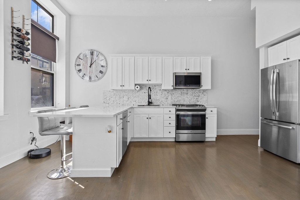 50 Floyd St # 4