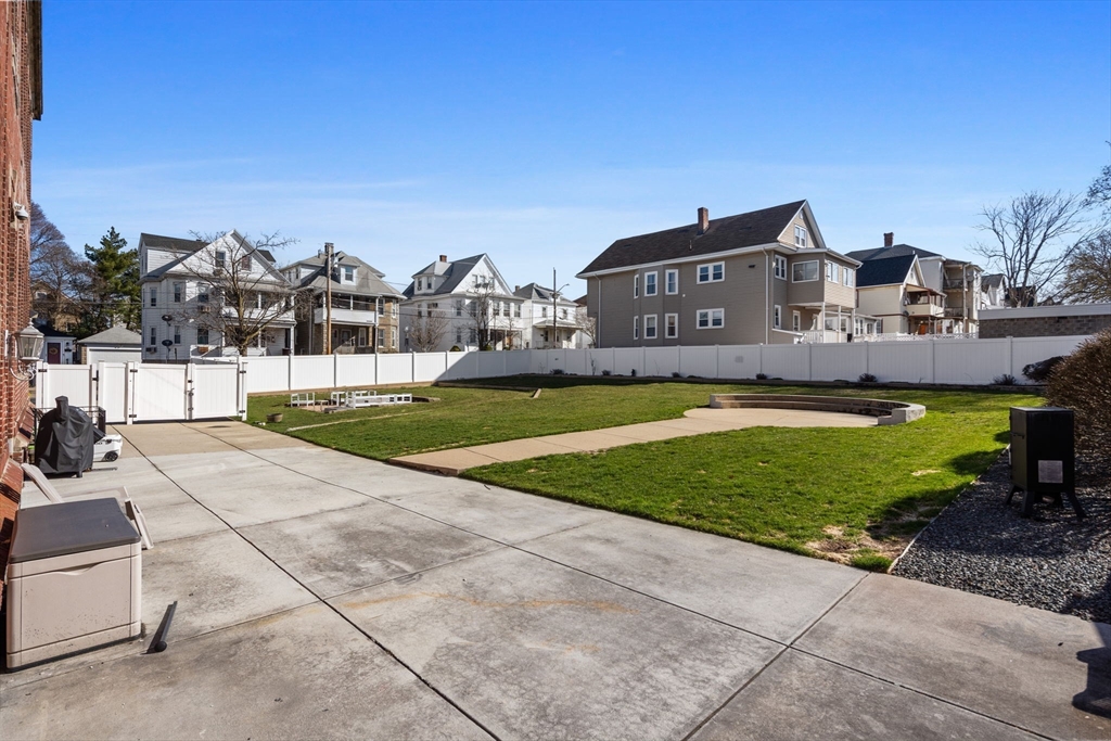 50 Floyd St # 4
