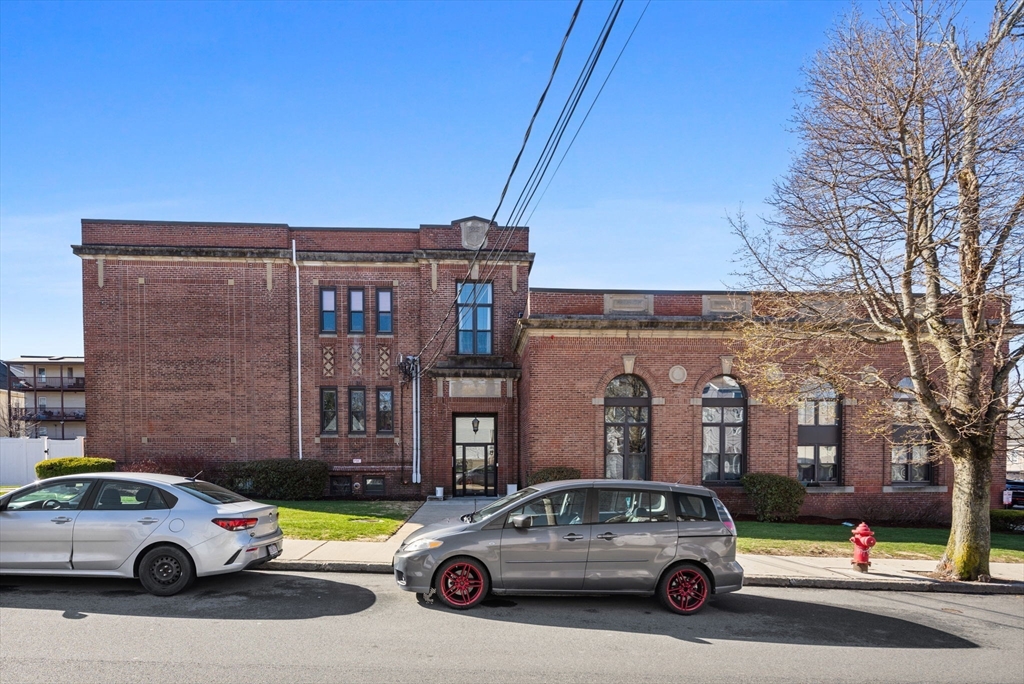 50 Floyd St # 4