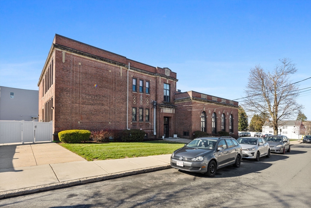 50 Floyd St # 4