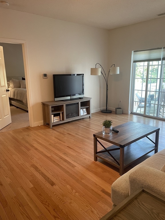 23 Hampshire Road # 304