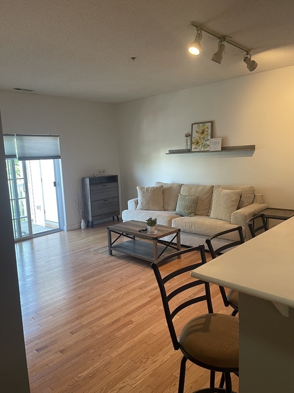 23 Hampshire Road # 304
