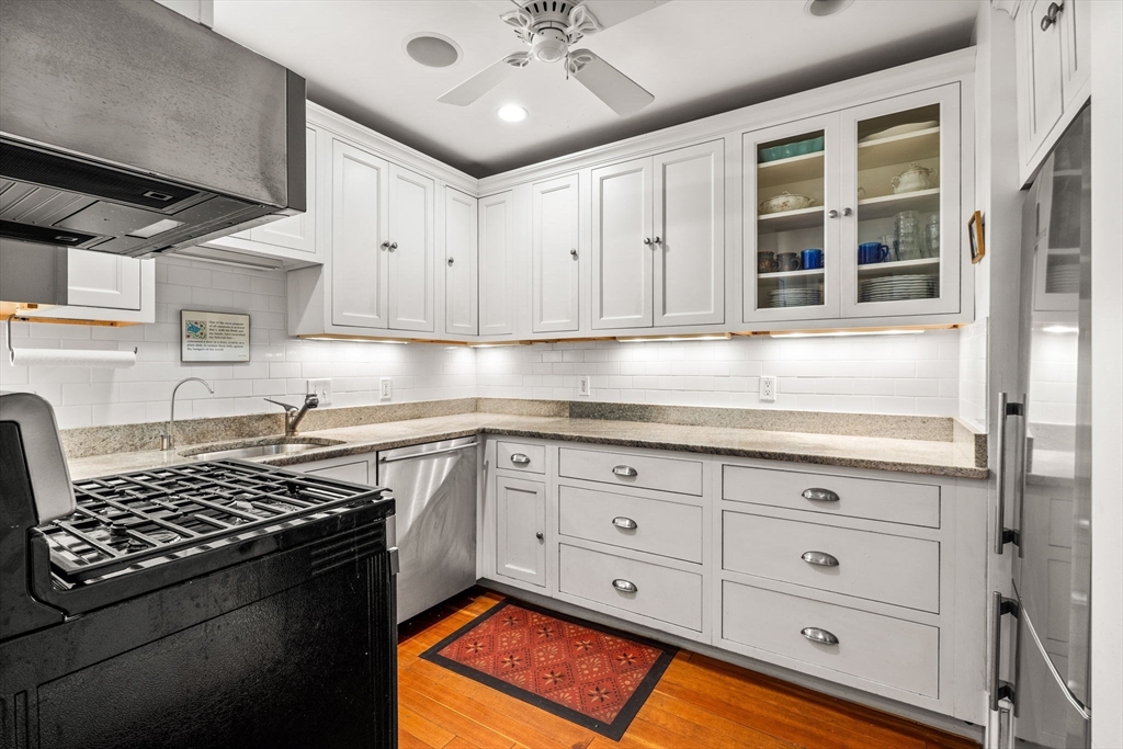 11 Revere St # 6