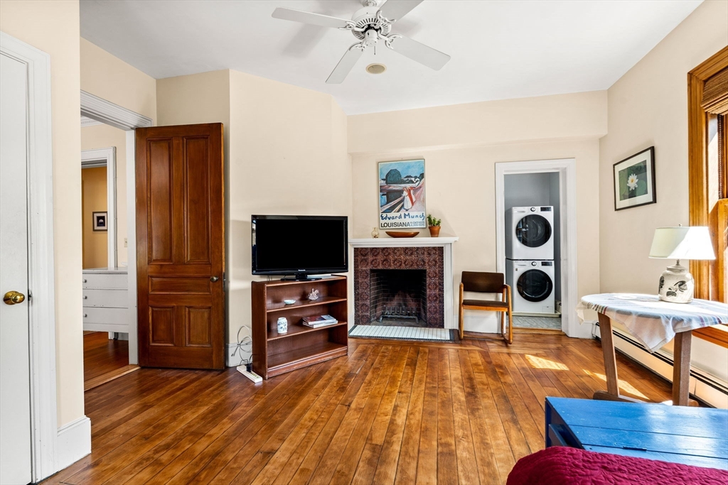 11 Revere St # 6