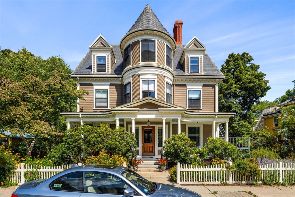 11 Revere St # 6