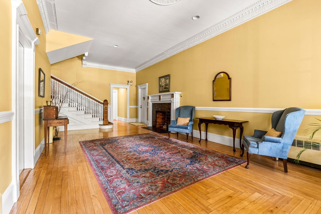 11 Revere St # 6