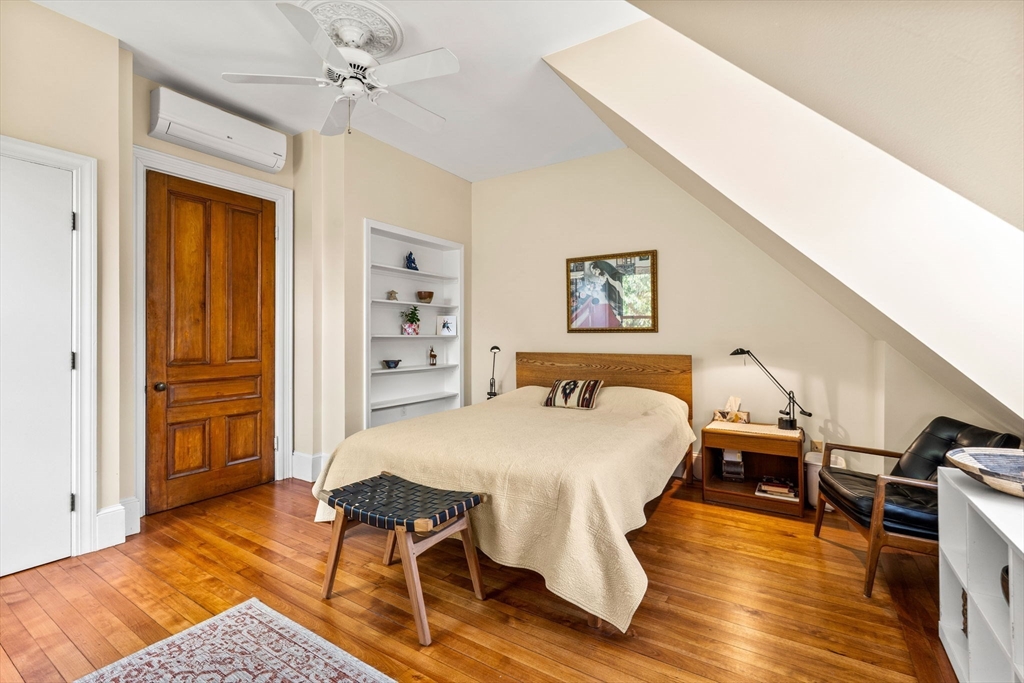 11 Revere St # 6