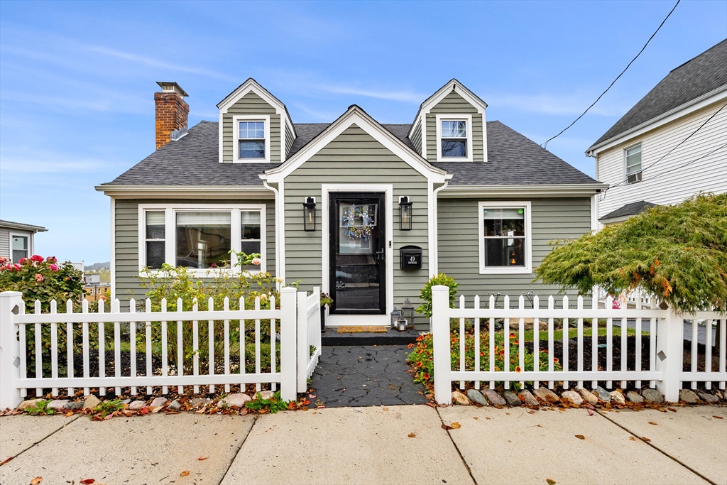49 Faywood Ave