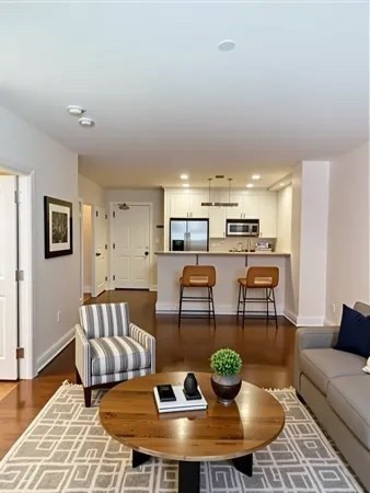 116 Rantoul St # 204