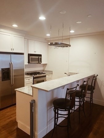 116 Rantoul St # 204