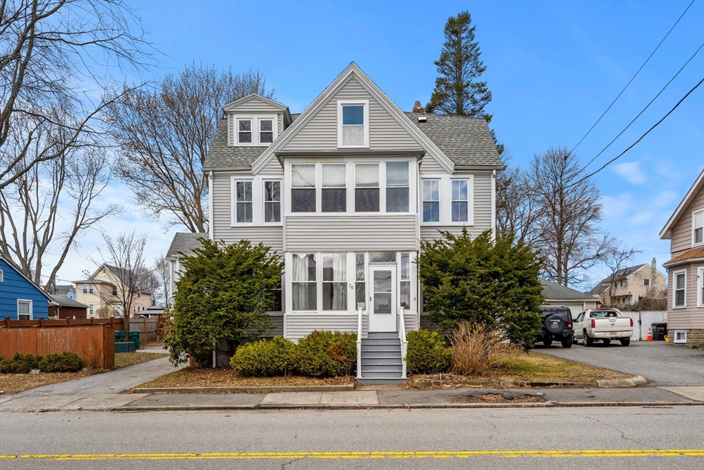 76 Myrtle St