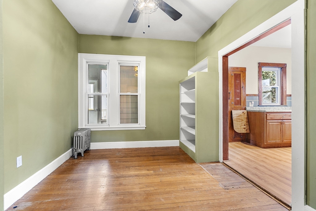 76 Myrtle St