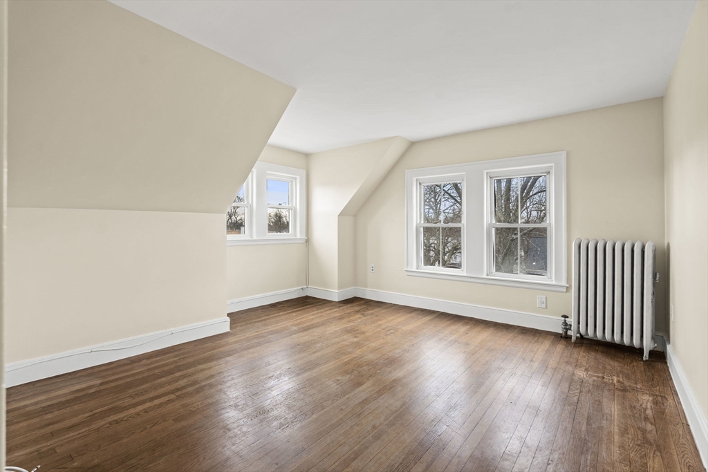 76 Myrtle St