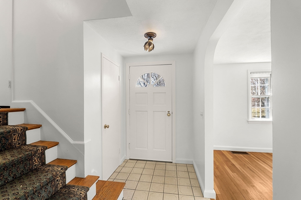 7 Putney Ln