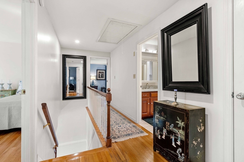 12 Inverness Cir