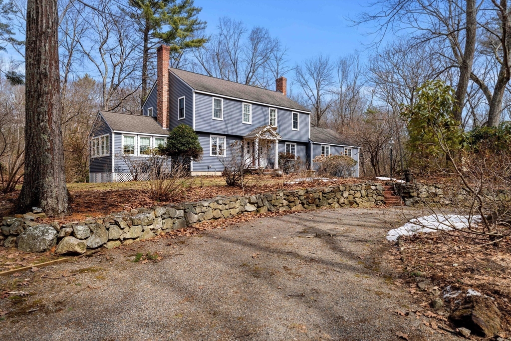 12 Inverness Cir