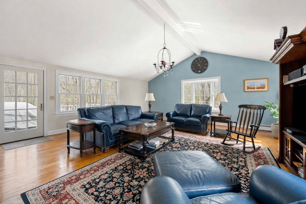 12 Inverness Cir