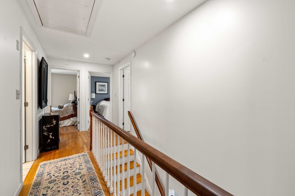 12 Inverness Cir