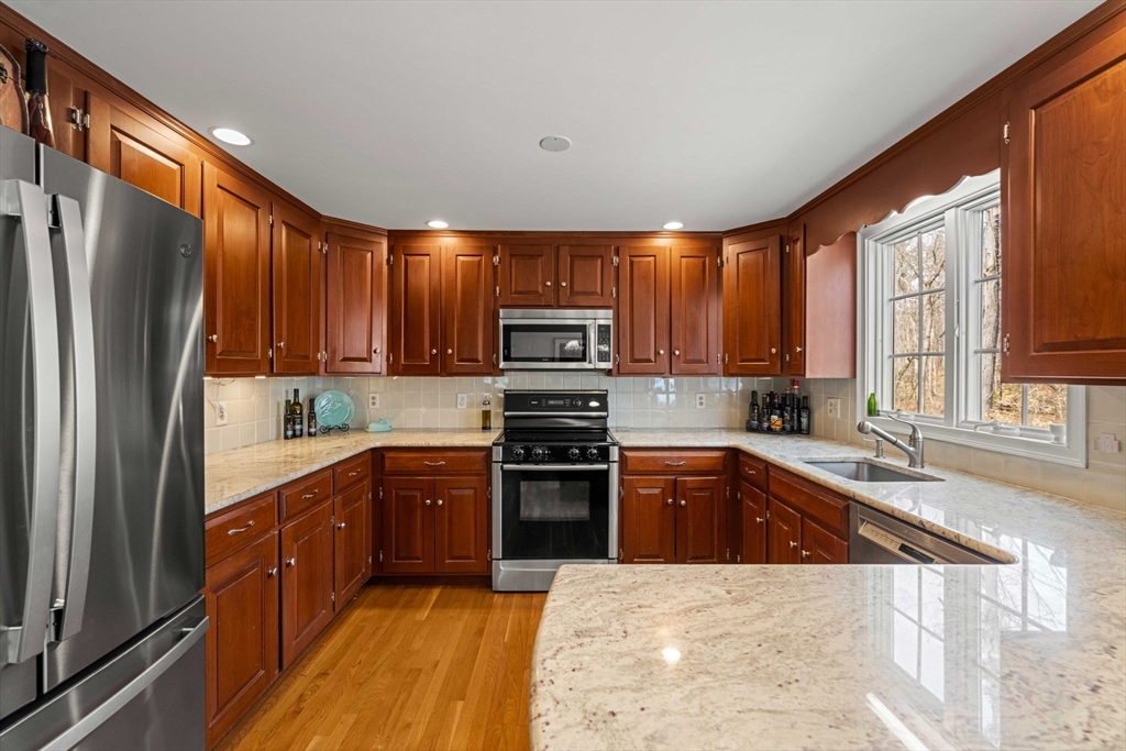 12 Inverness Cir