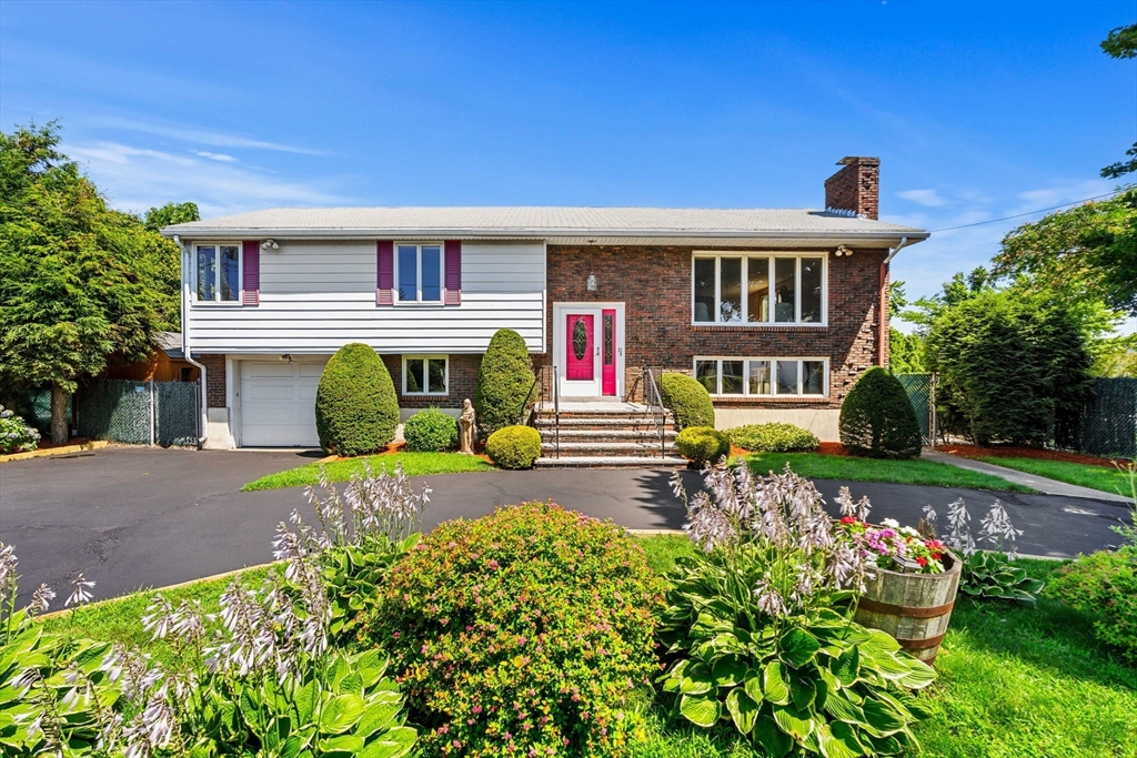 76 Cushing Ave