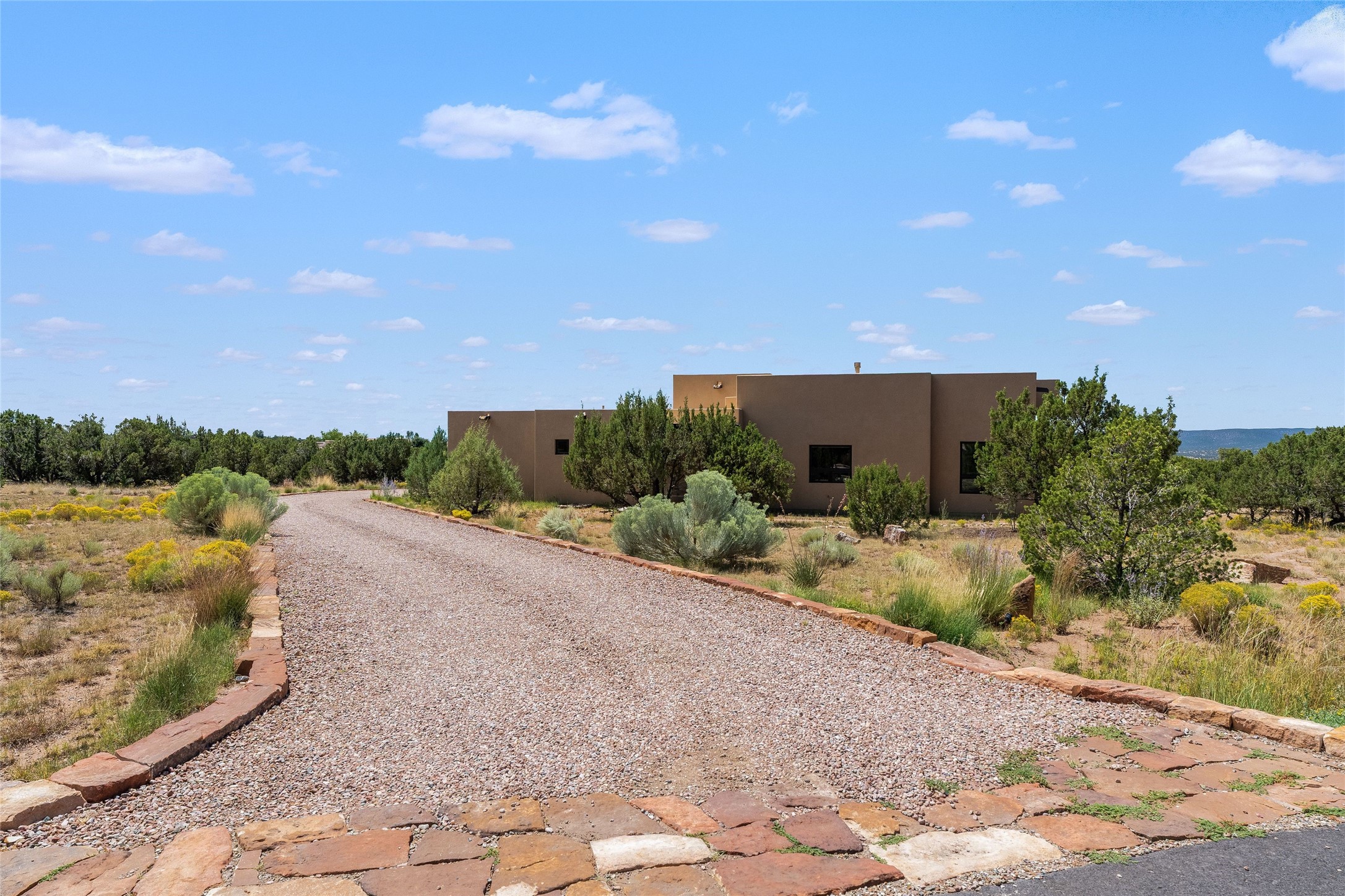 88 W Golden Eagle Road