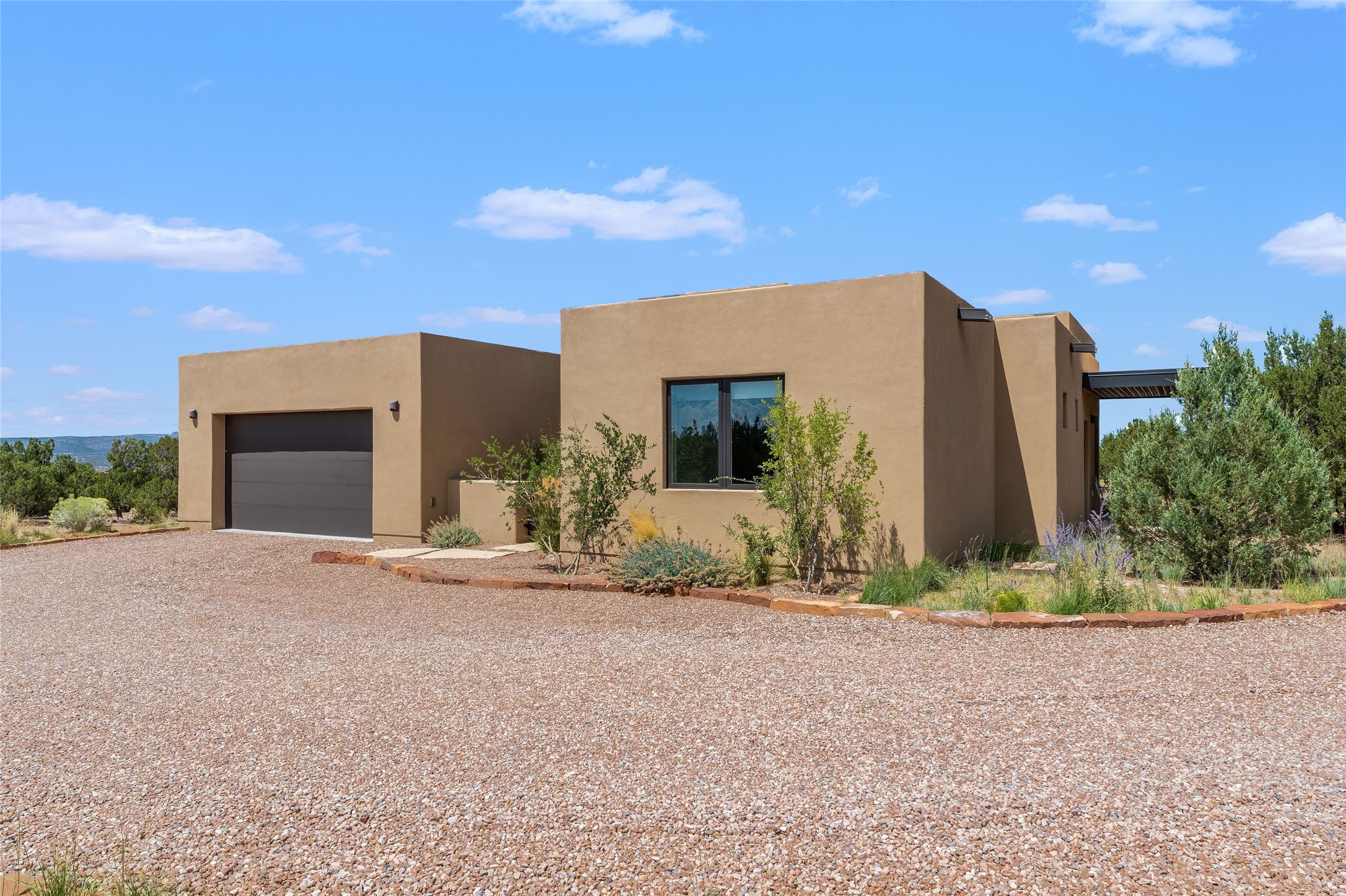 88 W Golden Eagle Road