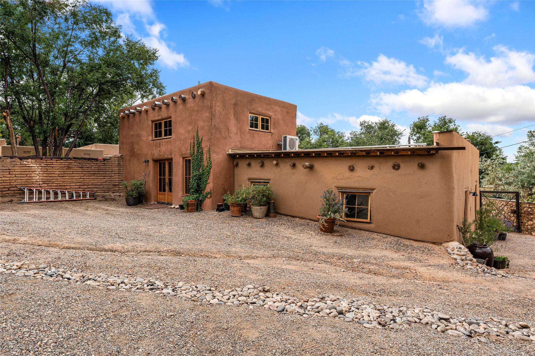 220 Rodriguez