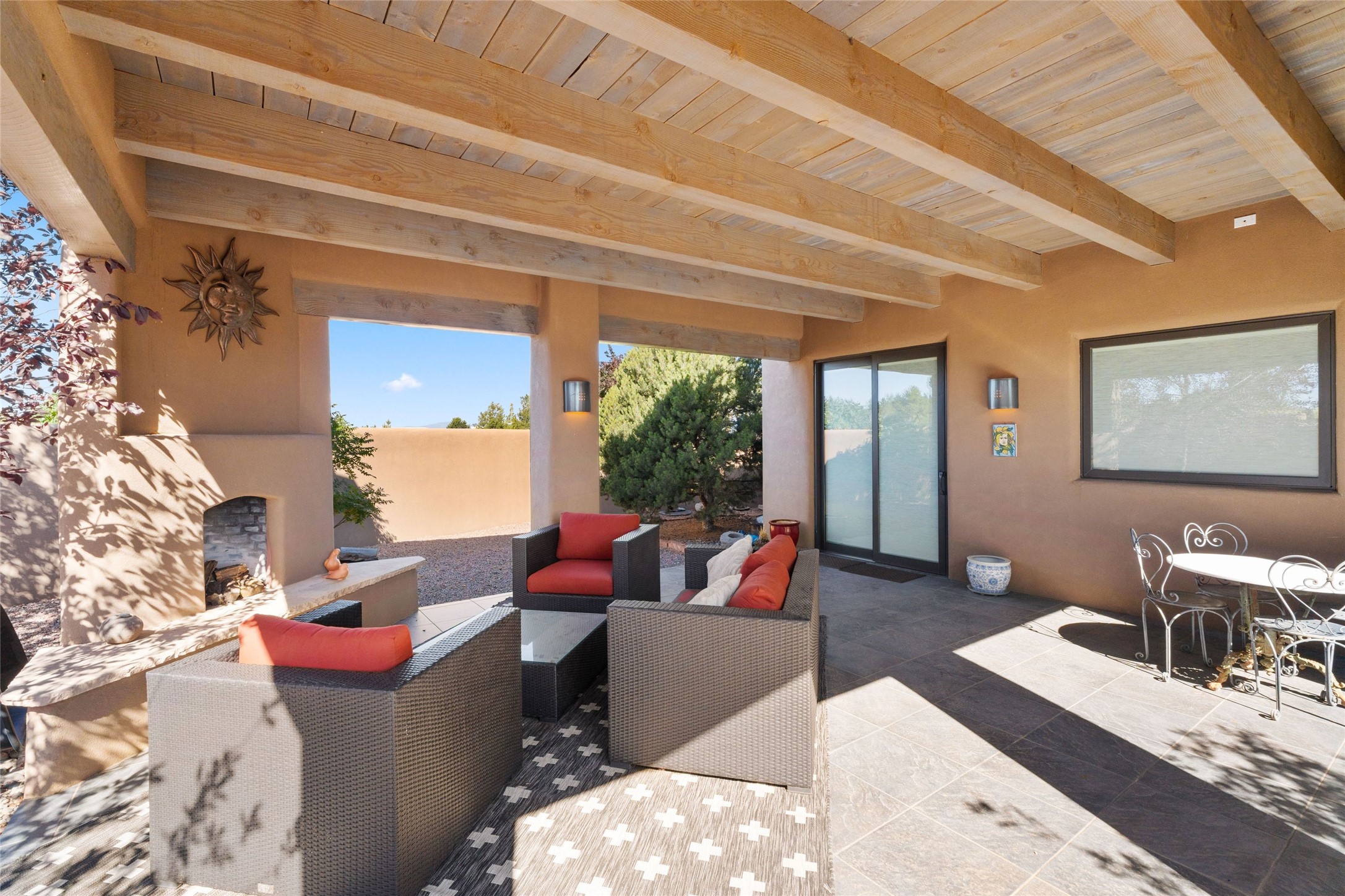 36 Paseo Aragon