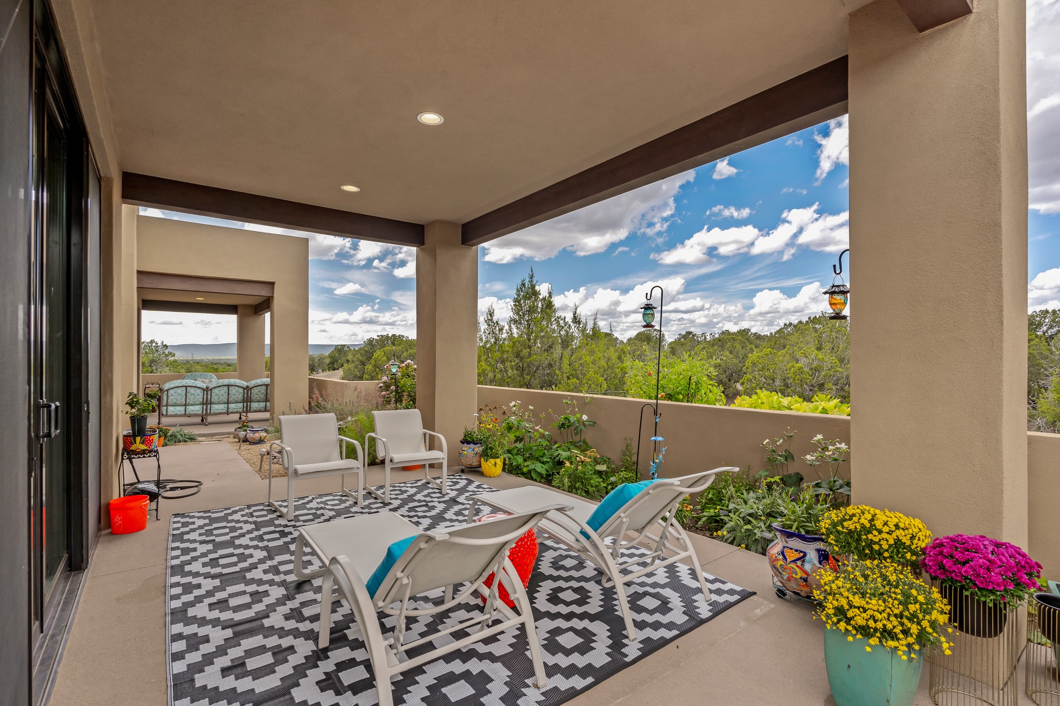 1 Valverde Court