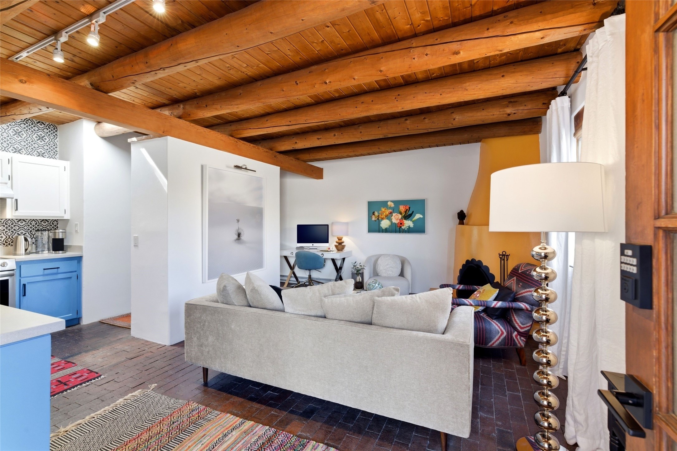 612 Gomez Road 3
