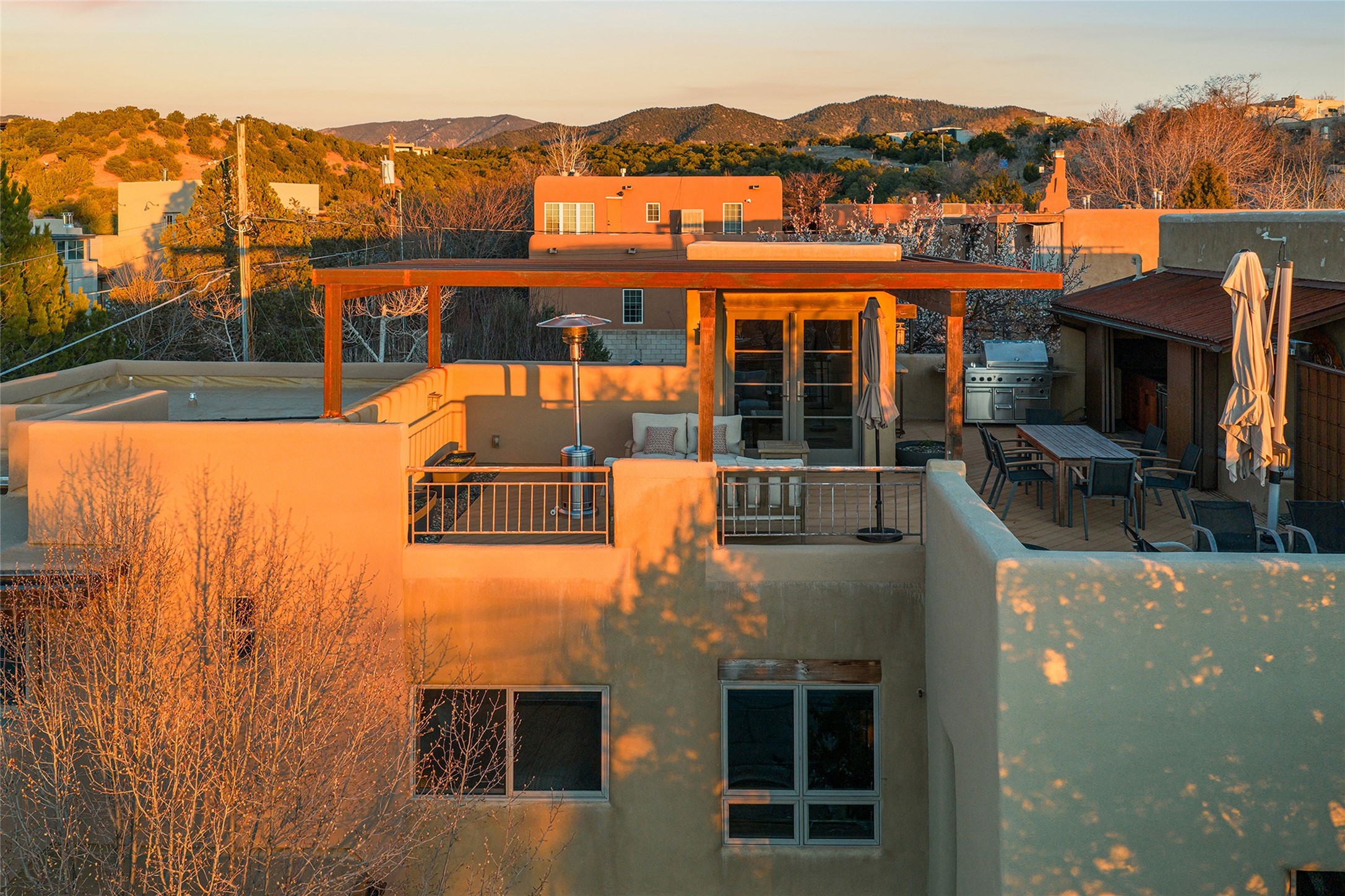 501 Sunset C