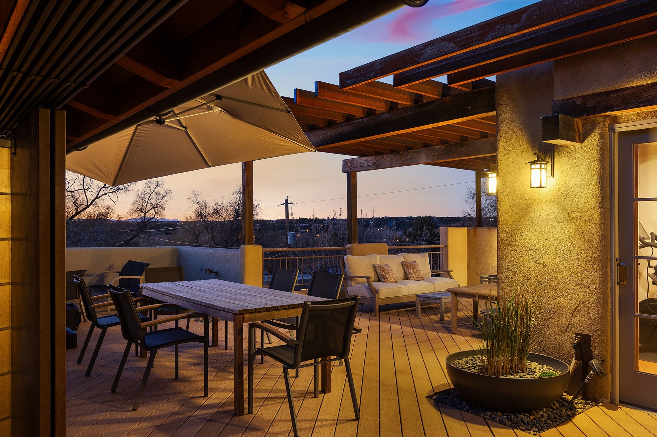 501 Sunset C