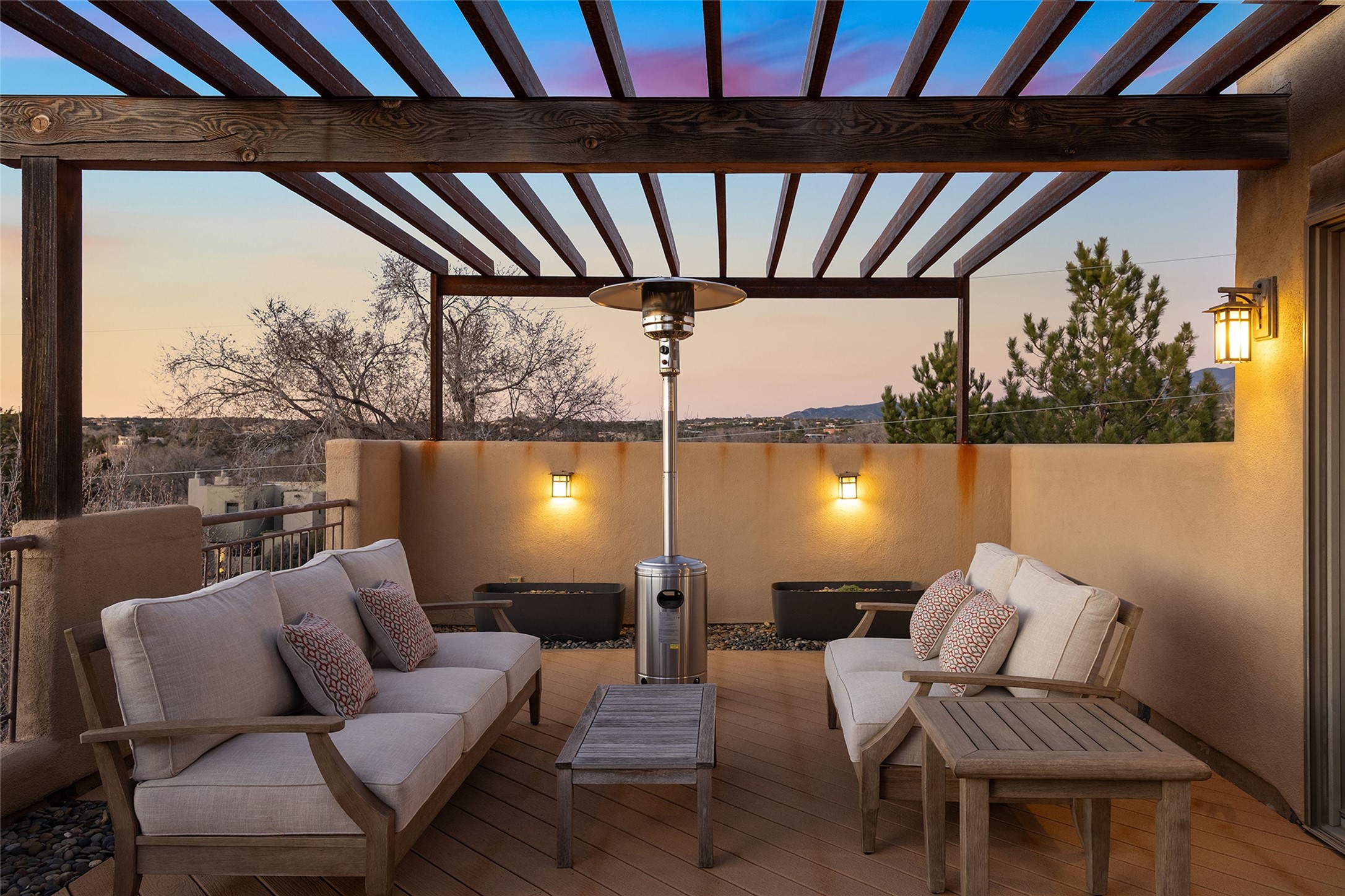 501 Sunset C
