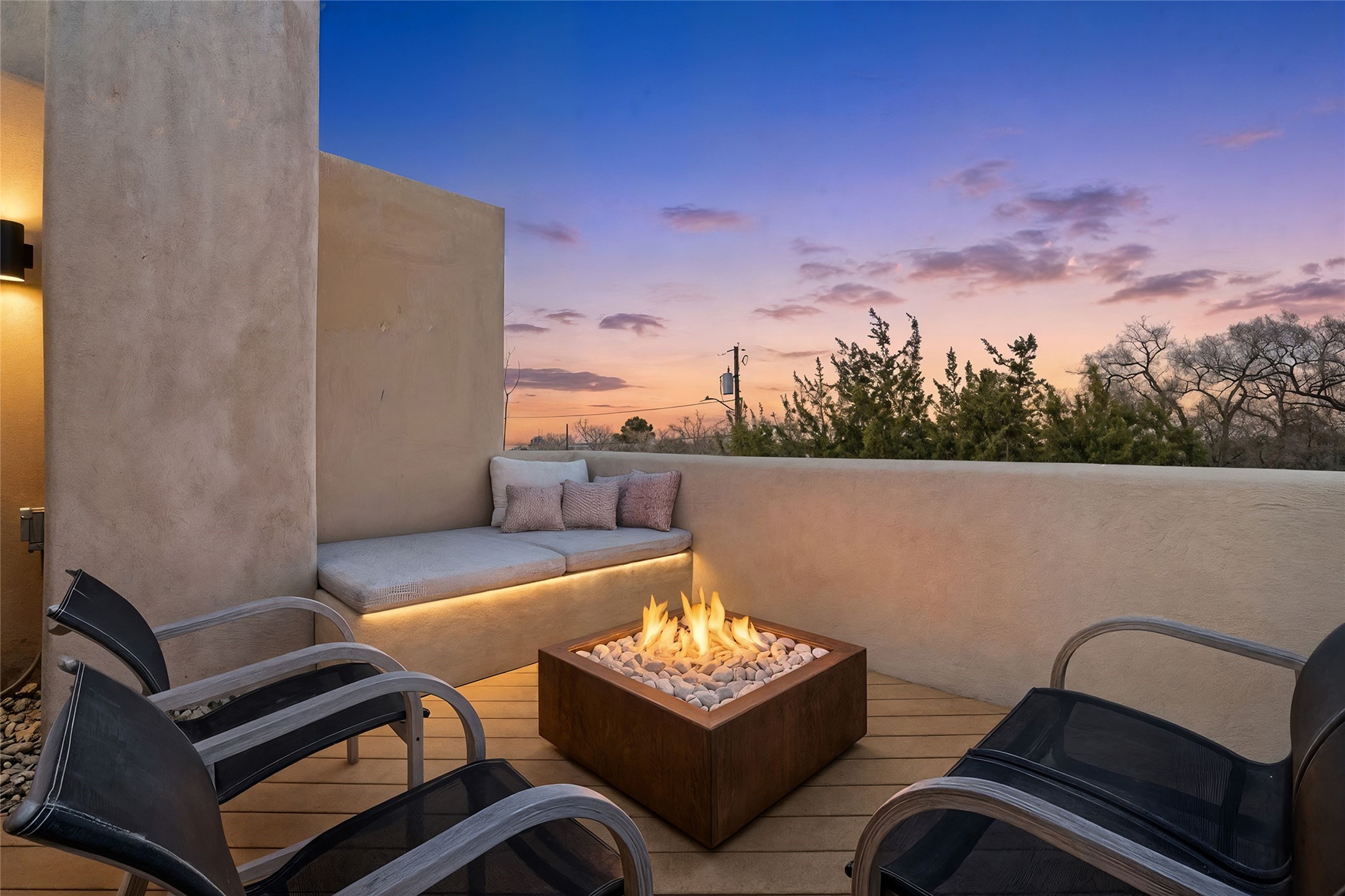 501 Sunset C